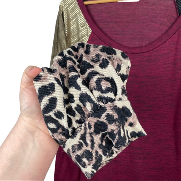 Haptics Animal Print Burgundy Balloon Sleeve Metallic Stretchy Lightweight Top - Picture 3 of 7